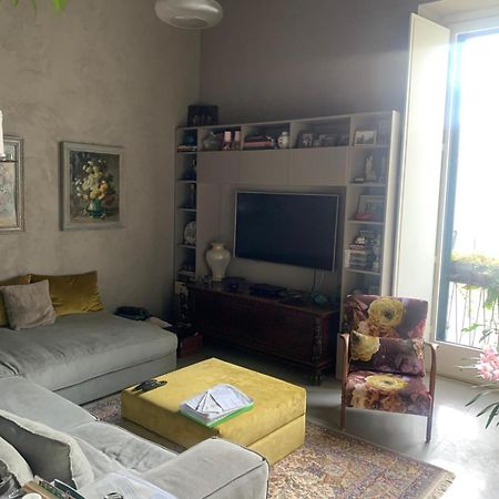 Apartamento La Casa Di Paola Salerno Exterior foto