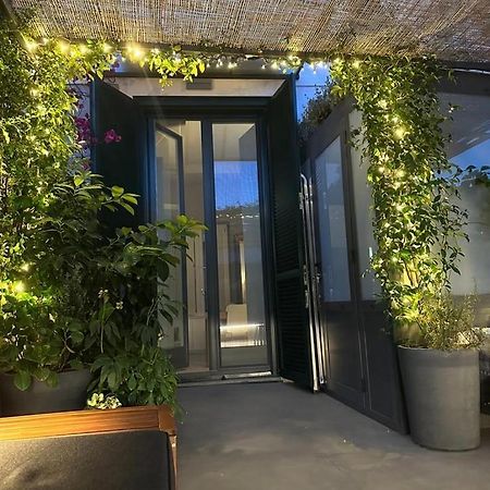 Apartamento La Casa Di Paola Salerno Exterior foto