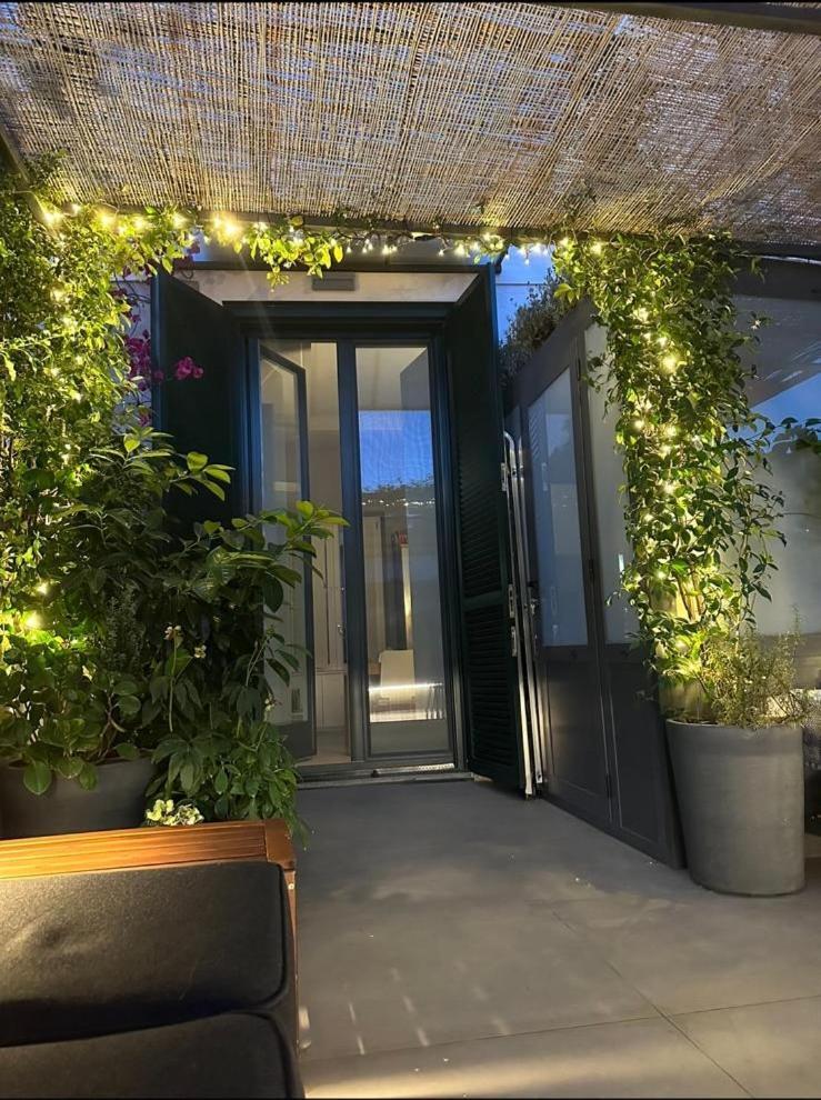 Apartamento La Casa Di Paola Salerno Exterior foto